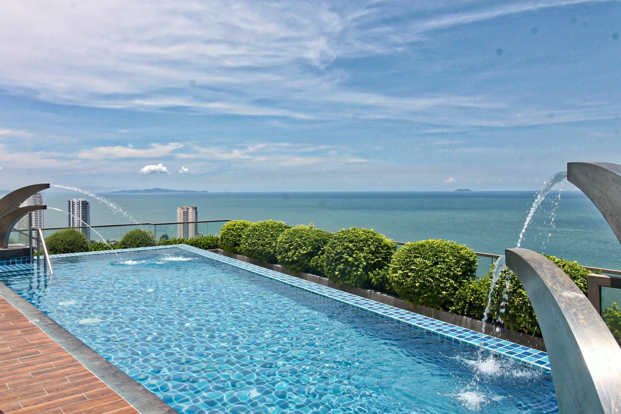 The Peak Towers Pattaya Διαμέρισμα Εξωτερικό φωτογραφία